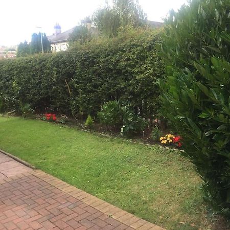 Princess 3 Bedroom House + Offstreet Parking +Wifi Leeds  Eksteriør billede